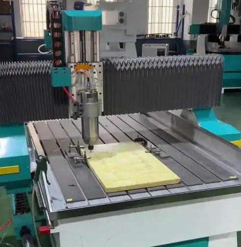 Mechanical metal engraving