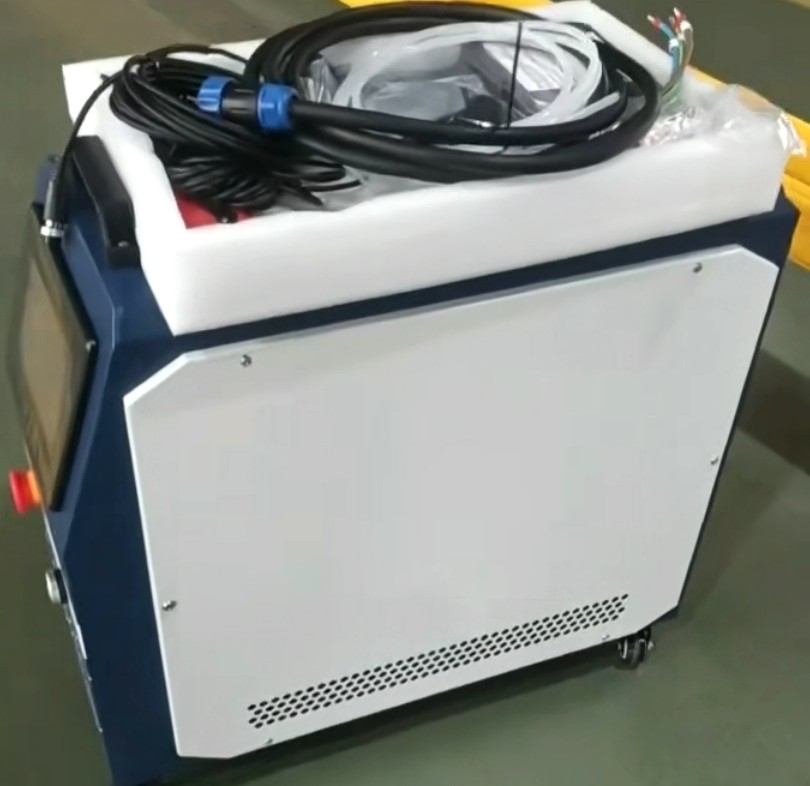 Handheld laser welding and cutting machine